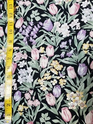 2,5 yardas, rosa y púrpura floral sobre negro, Hoffman, "Country Side Collection" Foto 1 de 4