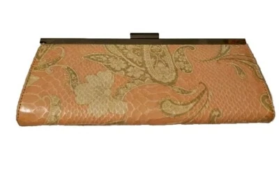 Cartera sin asas imitación piel de cocodrilo cachemira rosa claro marfil verde tono metálico plateado Foto 1 de 4