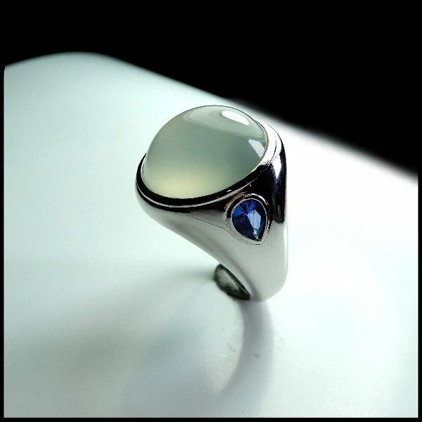 【KATHY JADE】Icy Emerald  Jadeite Jade Ring 《US SIZE: 9》《Grade A》 - Image 1 of 1