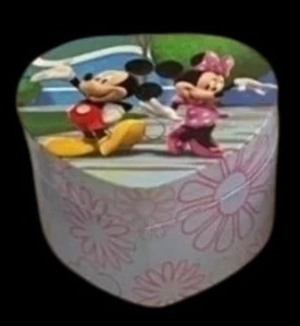 Caja de hojalata en forma de corazón de Mickey y Minnie Mouse de Disney * C03-p - Imagen 1 de 3