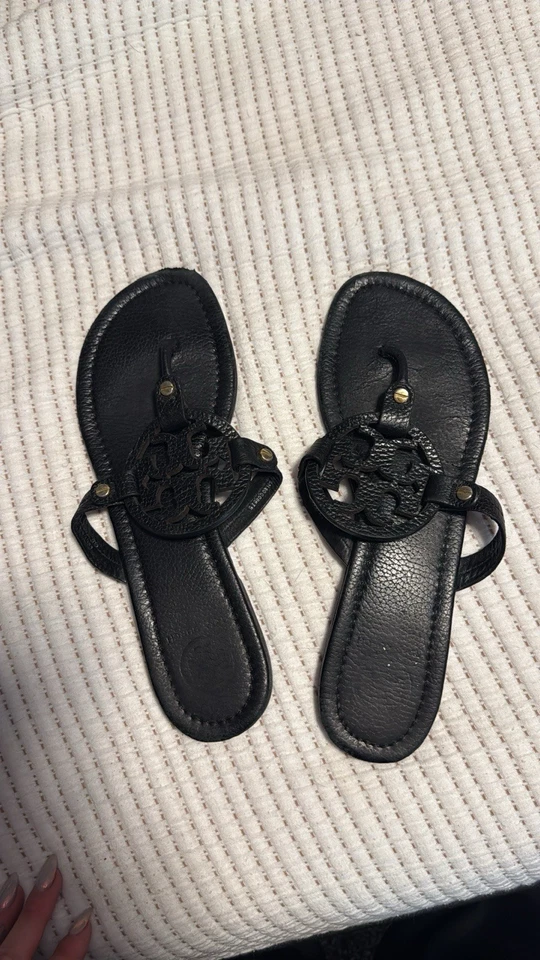 Molinero de cuero negro Tory Burch Foto 1 de 3