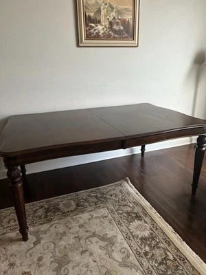 Juego de mesa de comedor y 4 sillas de comedor de 5 piezas Foto 1 de 3