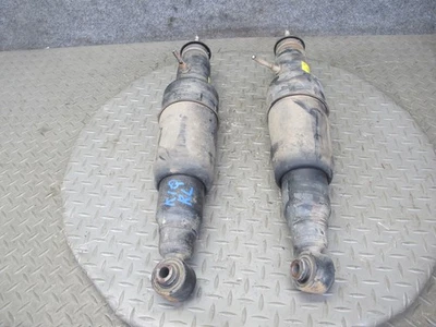 CONJUNTO DE AMORTECEDOR DE AR TRASEIRO ESQUERDO E DIREITO 2011-2020 INFINITI QX56 QX80 RWD - Imagem 1 de 4