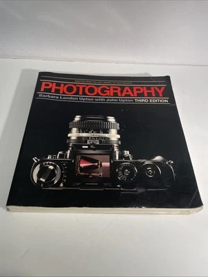 Фотография • Барбара Лондон Аптон с Джоном Аптоном 1985 третье издание • винтаж - Изображение 1 из 4