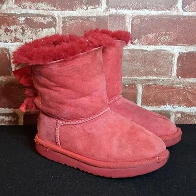Botas Ugg Bailey Bow Niñas Talla 13 Cinta Roja Cuero Piel Foto 1 de 4