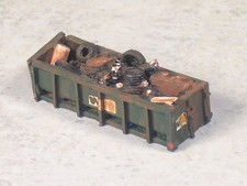 N Scale Wm Green Dumpster w trash inside, version #12