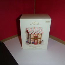 Hallmark Keepsake Noelville Series - 2008 Gingerbread Lane Ornament - new in box