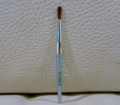 Cepillo delineador de ojos CLINIQUE, tamaño de viaje, ¡NUEVO!!  Foto 1 de 3
