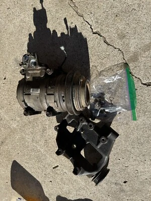 Compresor de aire acondicionado y embrague de aire acondicionado OEM para Toyota 4Runner 3,4 L 1996-2002 Foto 1 de 3