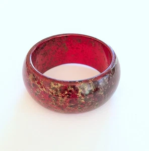 Schöner Vintage klobiger dunkelroter Acryl Marmoriert Gold Armreif Armband - Bild 1 von 7
