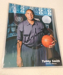 Foto de baloncesto 8x10 firmada por TUBBY SMITH (KENTUCKY WILDCATS) con funda - Imagen 1 de 4