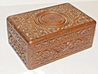 CARVED WOODEN TRINKET JEWELLERY CIGARETTE BOX FLOWER DESIGN INDIA / BALI? - Image 1 of 3