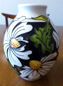 Moorcroft Phoebe Summer Vase 3/5 Shape First Quality Rachel Bishop Gold 2016 - Picture 1 of 4