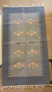 VTG Handwoven Wool Rug In Dhurrie Durrie 2’ 3” X 4’3” Made In India New With Tag - Picture 1 of 3