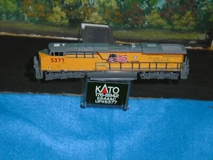 KATO N SCALE 176-5377 ES44AC UNION PACIFIC LOCOMOTIVE #5677 - Picture 1 of 5