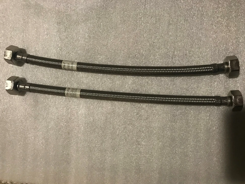 Un par de mangueras largas de 12" solo para juego de grifos de lavabo JADO JD888003-144 Foto 1 de 1