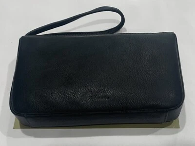 Cartera Muñequera Stone Mountain Cuero Negro Tono Plateado Herrajes Nueva En Caja Foto 1 de 4