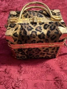 1960’s Comco Leopard Print Train Case - Picture 1 of 8
