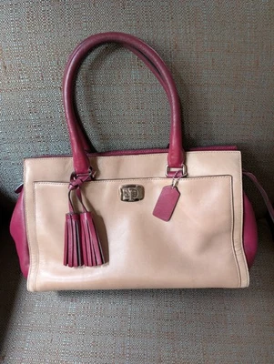 Cartera Coach Chelsea de Cuero Dos Tonos Caqui Vino de Oporto Profundo 25805 Foto 1 de 4