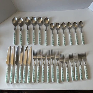 Vintage Corelle Callaway Ivy Flatware Set 30 Pieces / 6 Place Settings - Picture 1 of 12
