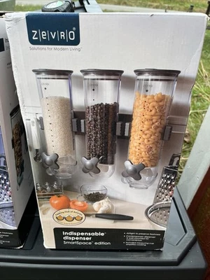 NUEVO En Caja DISPENSADOR DE ALIMENTOS SECOS MONTADO EN TRIPLE PARED ZEVRO SMART SPACE Foto 1 de 4