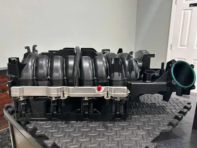 Colector de admisión OEM 6,4 Ram 2500-3500 14’-24’ Foto 1 de 4