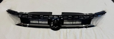 NOVO NA CAIXA ORIGINAL 2025 VOLKSWAGEN JETTA GRILL MODELO S SE - Imagem 1 de 4