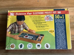 SCIENCE FAIR 50 in 1 ELECTRONIC PROJECT KIT 201 - VINTAGE ELECTRONIC KIT SOLAR - Picture 1 of 15