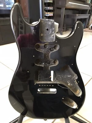 Cuerpo de guitarra eléctrica Slammer by Hamer solo negro hecho en Corea agrietado Foto 1 de 4