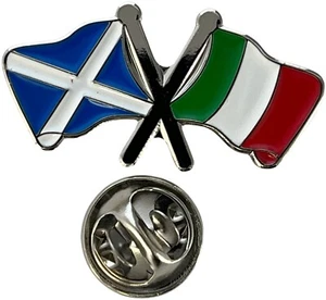 Scotland Saltire and Italy Flag Friendship Lapel Pin badge Gift Idea Free UK P&P - Picture 1 of 4