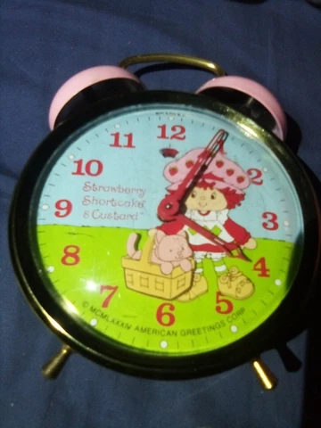 Vintage Strawberry Shortcake + Custard Bradley Dumbbell Alarm Clock -Works Cover