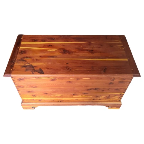 Vintage Solid Cedar Chest Blanket Storage Trunk Aromatic Wood Cover