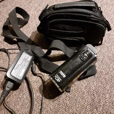 JVC Everio GZ-E15BEK Black 2.7" Display 1.5MP Full HD 40x Optical Zoom Camcorder - Image 1 of 4