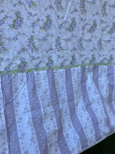 Match Living Twin Duvet Cover Floral Purple Reversible Cottage Country Living - Picture 1 of 10