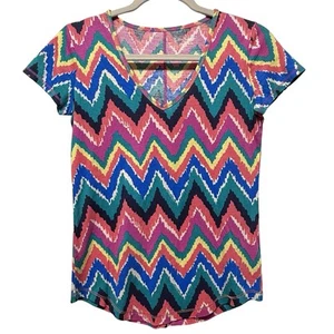 Lilly Pulitzer XS Womens Top Hearts a Flutter Chevron Pima Cotton V-Neck Shirt - Picture 1 of 13