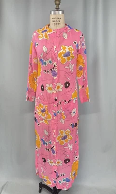 Vintage Robe gown smock SIZE SMALL pink floral HARBOUR CASUALS 60s 70s ROXANNE - Image 1 of 4