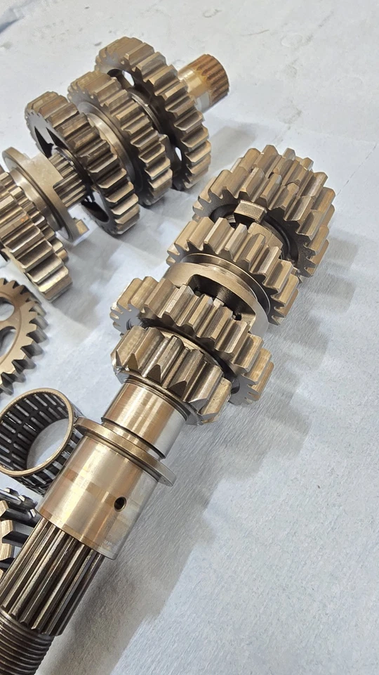 Honda Crf250r 2004-2009 transmisión Tranny montaje engranajes 2008  Foto 1 de 4