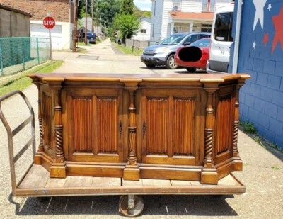 Aparador de madera drapeada tallada a mano monumental renacimiento colonial español Credenza Foto 1 de 4
