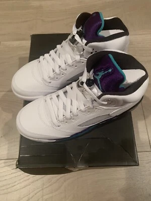 Air Jordan 5 Uva Talla 5y Foto 1 de 4