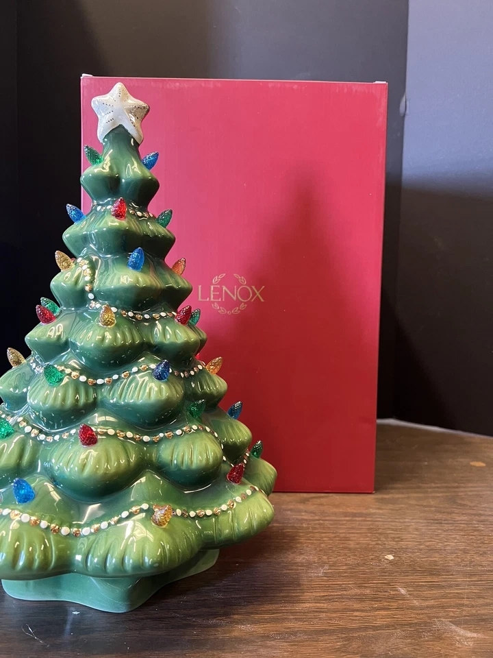 Lenox 890573 Treasured Traditions Green Light-Up Tree Figurine