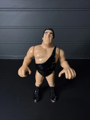 Andre The Giant WWF WWE Wrestling Action Figure Hasbro 1990 Vintage rare - Image 1 of 4