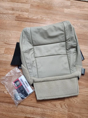 2011-2016 Jeep Grand Cherokee Limited-Front Passenger Bottom Cover Leather OEM - Image 1 of 4