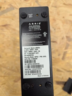 Módem por cable y router Wi-Fi ARRIS Surfboard SBG6950AC2 Foto 1 de 3