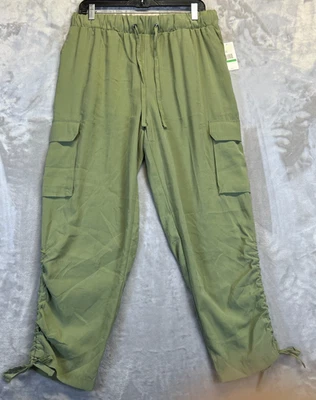 Jessica Simpson Luxe Cargo Joggers Women's Large Olive Lightweight Capri NWT - Image 1 of 4