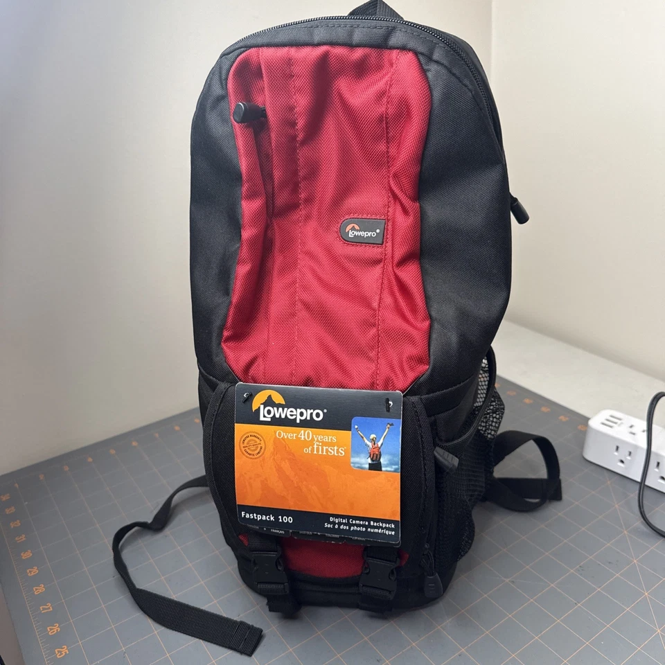 Lowepro Fastpack 100 Camera Backpack, New With Tags. - Image 1 of 4