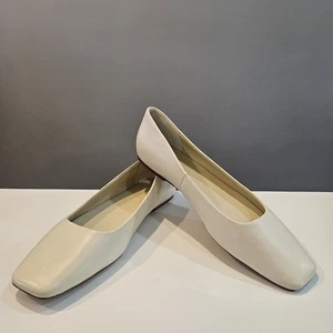 Vince Cesta Square Toe Flat Shoe Moonlight Cream EUR 41 US 10M READ - Picture 1 of 8