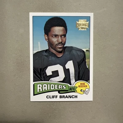 1975 Topps #524 Cliff Branch HOF ROOKIE Oakland Raiders 2001 REPRINT Archives - Image 1 of 3