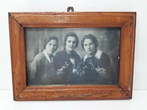 Soviet Vintage Old Photo. Three sisters. Handmade wooden frame - Picture 1 of 11