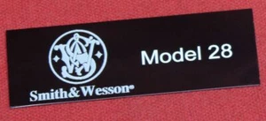 Placa vitrina Smith & Wesson modelo 28  - Imagen 1 de 2