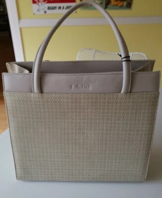 New Medici Leather Tote Bag Weave Pattern ..Stunning - Image 1 of 4